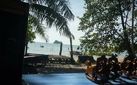 ป่าทราย บีช ลอดจ์